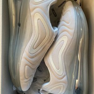 2019 Air Max 720 'Metallic Platinum'